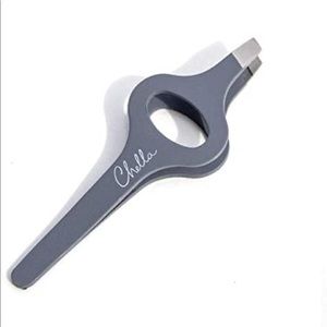 Chella Slant Tip Tweezers